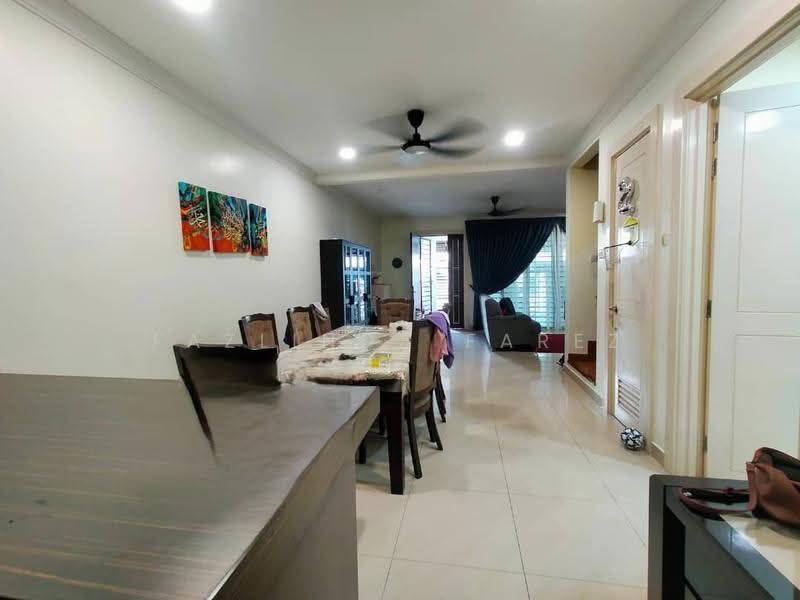 Rumah Teres 2-Tingkat untuk Dijual di Putra Heights (Subang Jaya) - Fazlinda Farez - Dining Room - PropertyGuru.com.my