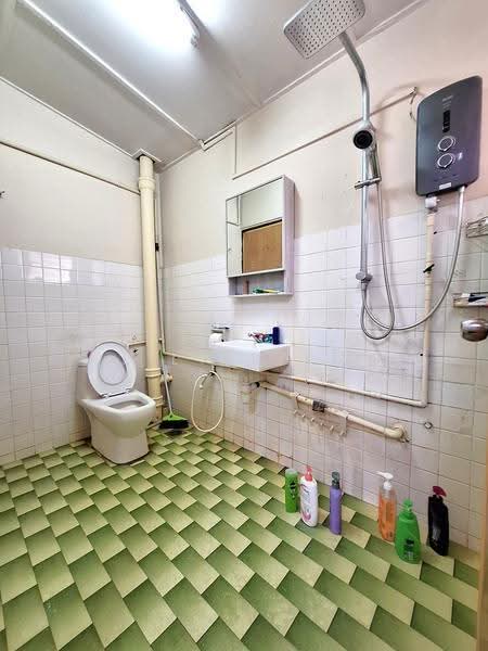 2-storey Terraced House for Sale in SS15 (Subang Jaya) - Lily Siow - Bathroom - PropertyGuru.com.my