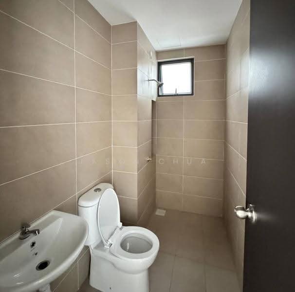 Kediaman Servis untuk Disewa di RESIDENSI IDAMAN RIA - Jason Chua - Bathroom - PropertyGuru.com.my