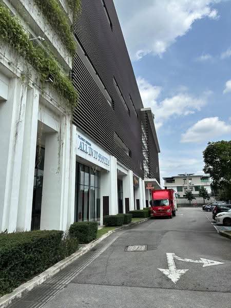 Shop for Rent in Putra Heights (Subang Jaya) - Calvin Lim - Exterior - PropertyGuru.com.my