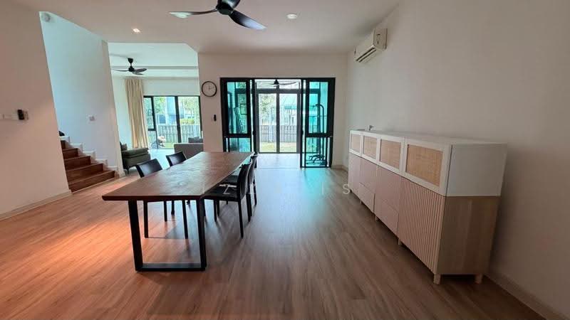 Rumah Berkembar untuk Disewa di Lepironia Gardens (Cyberjaya) - Izza Is - Dining Room - PropertyGuru.com.my