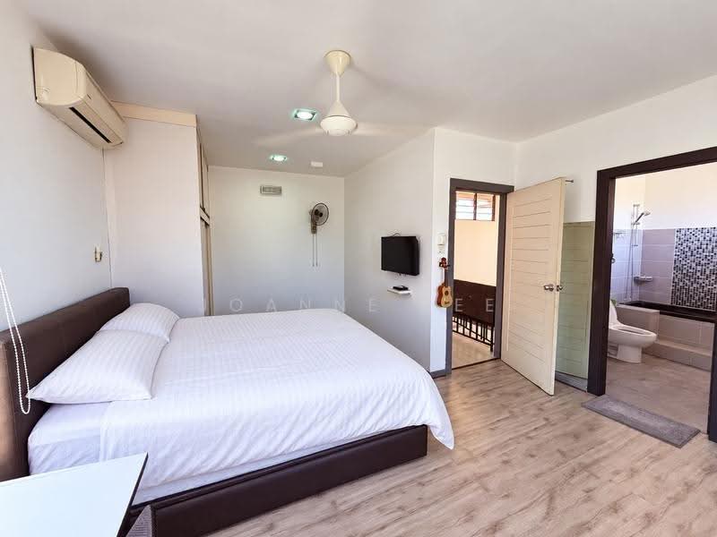 2.5-storey Terraced House for Sale in Kota Kinabalu (Sabah) - Joanne Lee - Bedroom - PropertyGuru.com.my