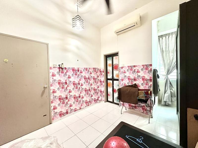2-storey Terraced House for Sale in Bandar Bukit Raja (Klang) - Ameer Mujahid - Interior - PropertyGuru.com.my