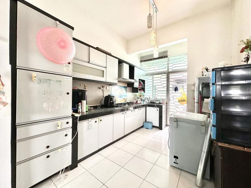 2-storey Terraced House for Sale in Bandar Bukit Raja (Klang) - Ameer Mujahid - Kitchen - PropertyGuru.com.my