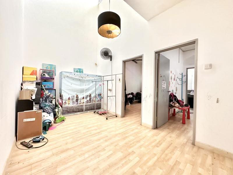 2-storey Terraced House for Sale in Bandar Bukit Raja (Klang) - Ameer Mujahid - Interior - PropertyGuru.com.my