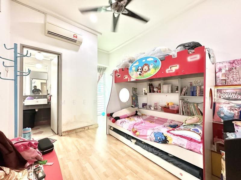 2-storey Terraced House for Sale in Bandar Bukit Raja (Klang) - Ameer Mujahid - Bedroom - PropertyGuru.com.my