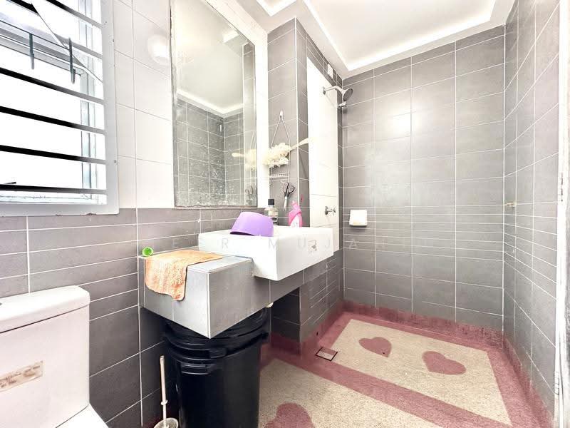 2-storey Terraced House for Sale in Bandar Bukit Raja (Klang) - Ameer Mujahid - Bathroom - PropertyGuru.com.my