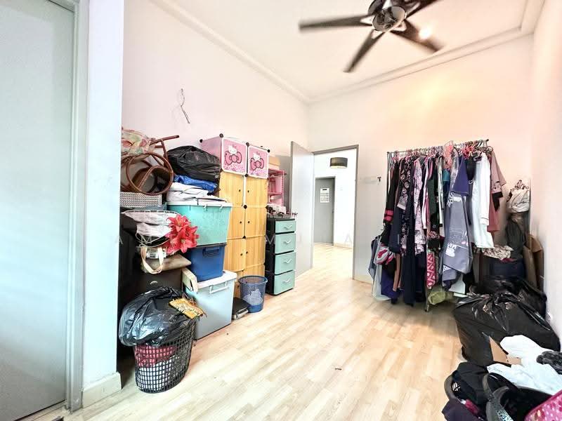2-storey Terraced House for Sale in Bandar Bukit Raja (Klang) - Ameer Mujahid - Interior - PropertyGuru.com.my