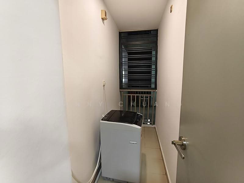 Kondominium untuk Dijual di PARC Regency (Residensi Masai) - Sunny Chuang - Balcony - PropertyGuru.com.my