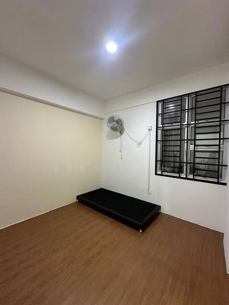 Pangsapuri untuk Dijual di Pangsapuri Pulai Mutiara - Sean Yeoh - Bedroom - PropertyGuru.com.my
