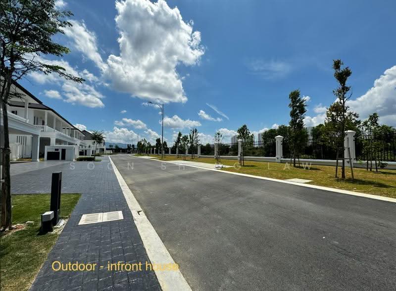 Rumah Berkembar untuk Dijual di Eco Majestic (Semenyih) - Soon Sheng Law - Exterior - PropertyGuru.com.my