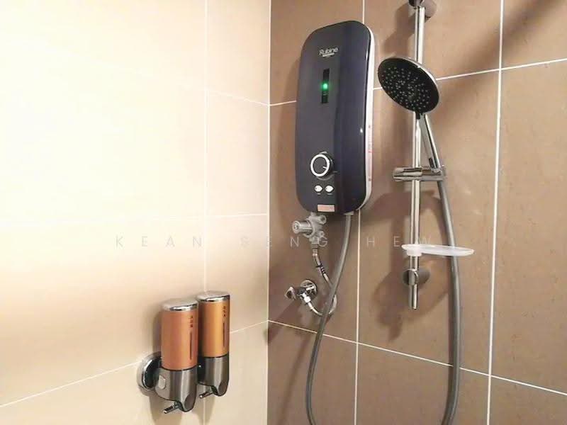 Service Residence for Rent at M Luna - Kean Seng Hew - Bathroom - PropertyGuru.com.my