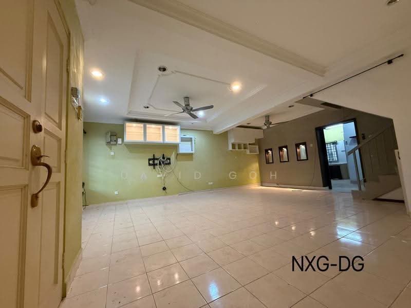 Rumah Teres 2-Tingkat untuk Dijual di Seksyen 32, Kemuning Green Ville (Shah Alam) - David Goh - Living Room - PropertyGuru.com.my