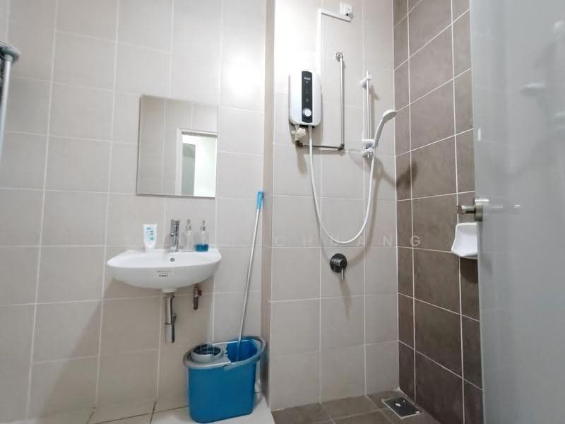 Kondominium untuk Dijual di PARC Regency (Residensi Masai) - Sunny Chuang - Bathroom - PropertyGuru.com.my