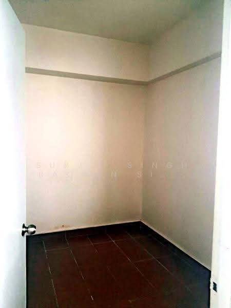 Kediaman Servis untuk Dijual di Main Place Residence - SURJIT SINGH BACHAN SINGH - Interior - PropertyGuru.com.my