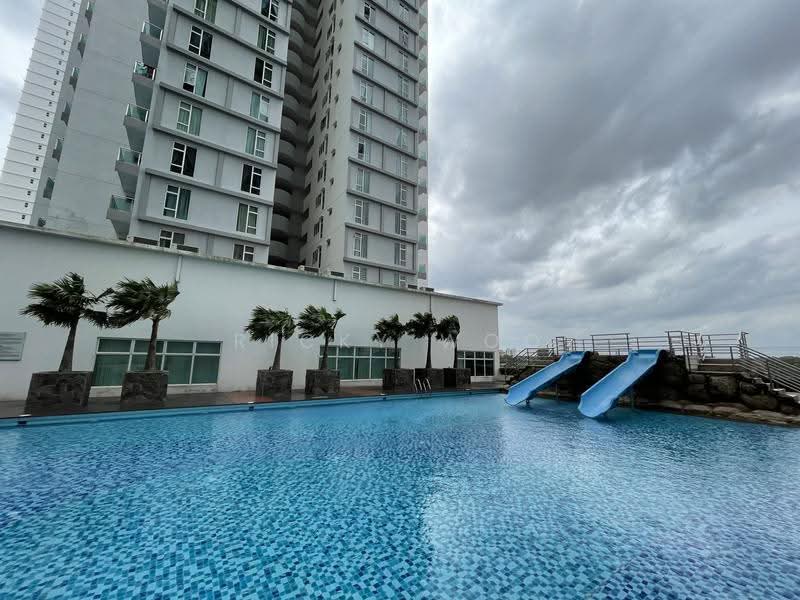 Kondominium untuk Dijual di M Condominium @ Larkin - Ricky Woo - Exterior - PropertyGuru.com.my