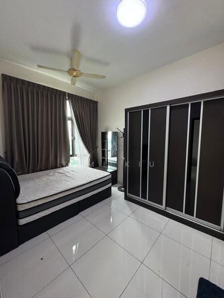 Service Residence for Sale at D'Summit Residences - Kimi Kiu - Bedroom - PropertyGuru.com.my
