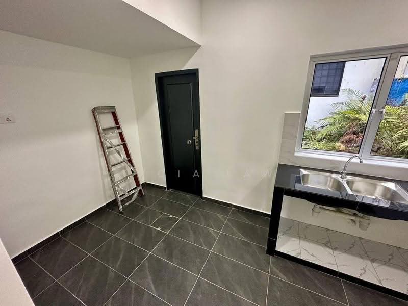 2-storey Terraced House for Sale in Taman Megah Ria (Masai) - Tycia Law - Kitchen - PropertyGuru.com.my