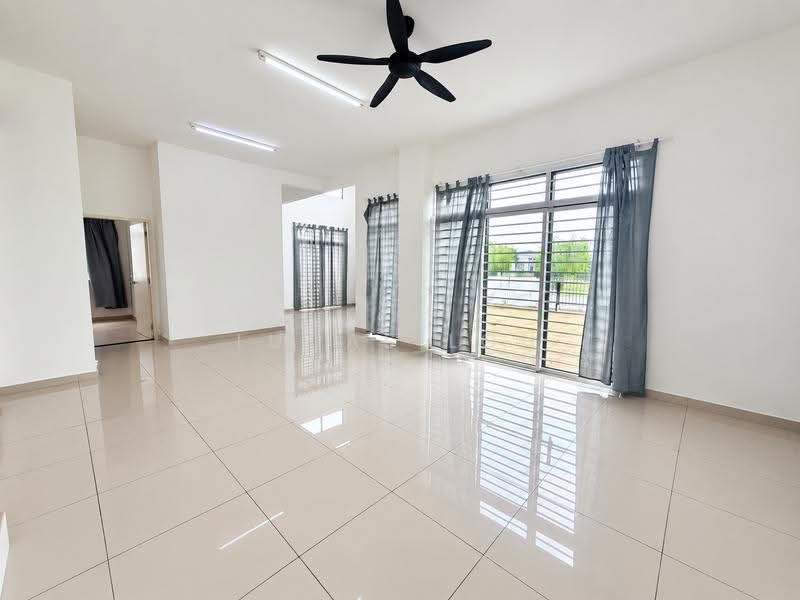 2-storey Terraced House for Sale in Eco Grandeur (Puncak Alam) - Lucas Loh - Living Room - PropertyGuru.com.my