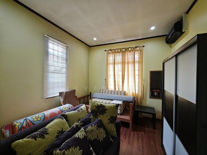 2-storey Terraced House for Sale in Taman Mount Austin (Tebrau) - Steven Loh - Living Room - PropertyGuru.com.my