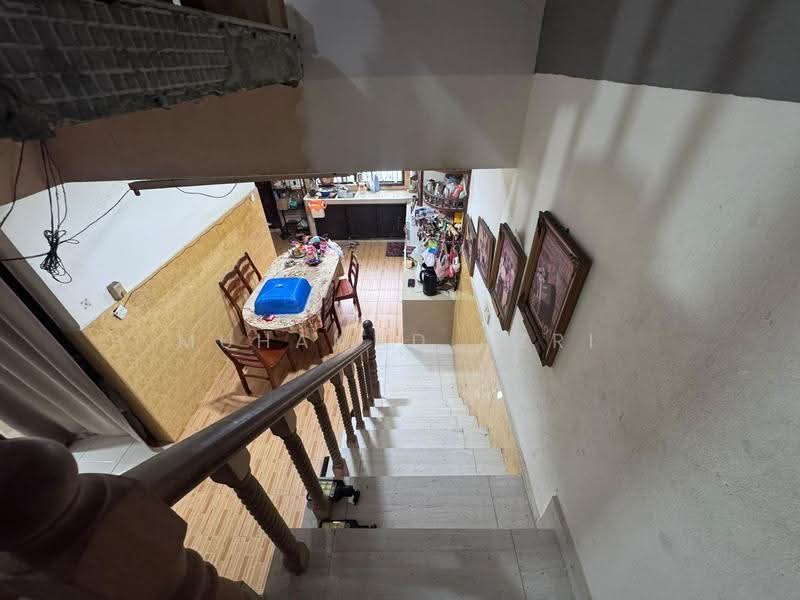 1.5-storey Terraced House for Sale in Taman Johor Jaya (Johor Bahru) - MUHAMAD AZRI - Dining Room - PropertyGuru.com.my
