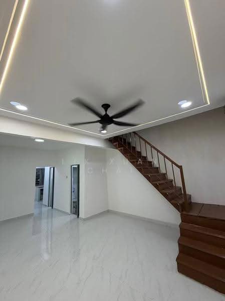 2-storey Terraced House for Sale in Taman Titiwangsa (Kluang) - Lik Xuan Chai - Living Room - PropertyGuru.com.my