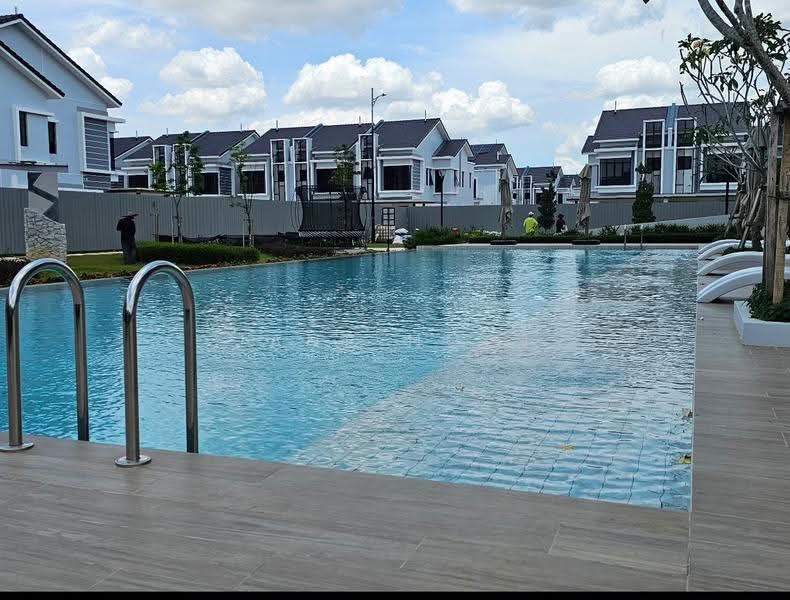 2-storey Terraced House for Sale in Taman Mount Austin (Tebrau) - Jane Ngoi - Exterior - PropertyGuru.com.my