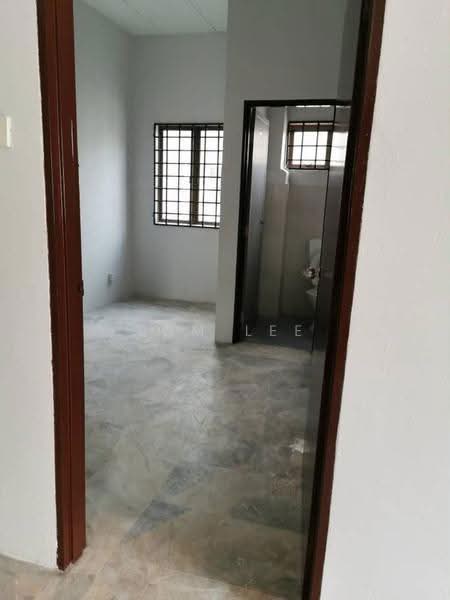 2-storey Terraced House for Sale in Taman Alam Nyata (Kapar) - Tom Lee - Interior - PropertyGuru.com.my