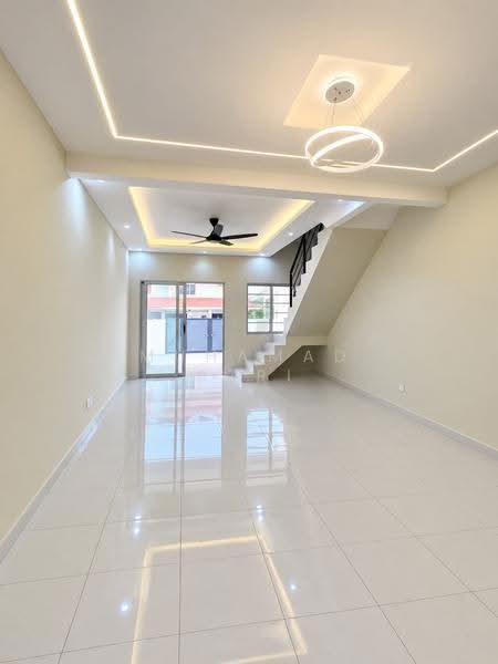 2-storey Terraced House for Sale in Taman Lagenda Putra (Kulai) - MUHAMAD AZRI - Living Room - PropertyGuru.com.my