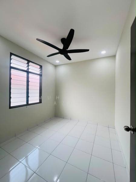 2-storey Terraced House for Sale in Taman Lagenda Putra (Kulai) - MUHAMAD AZRI - Interior - PropertyGuru.com.my