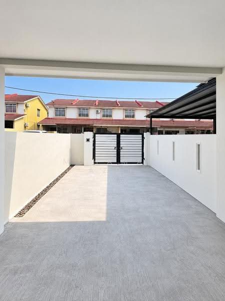 2-storey Terraced House for Sale in Taman Lagenda Putra (Kulai) - MUHAMAD AZRI - Exterior - PropertyGuru.com.my
