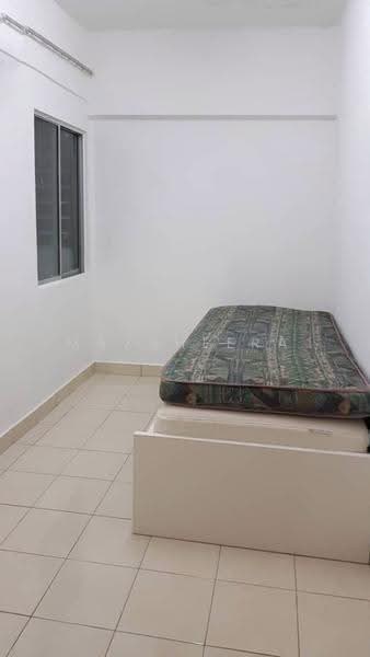 Apartment for Sale at Pangsapuri Persanda - Mazsheera . - Bedroom 3 - PropertyGuru.com.my