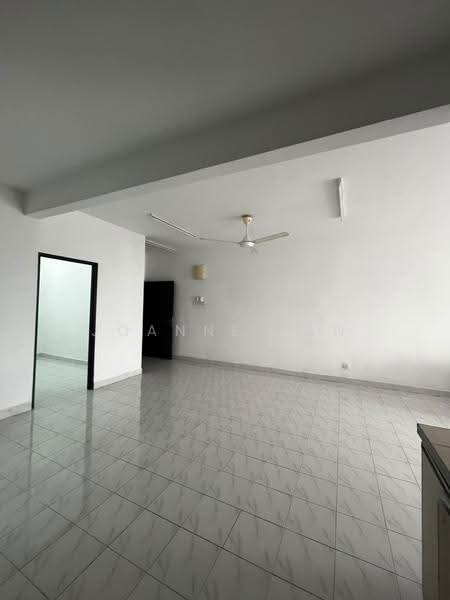Pangsapuri untuk Disewa di Residensi Hijauan Lumayan - Joanne Yan - Living Room - PropertyGuru.com.my