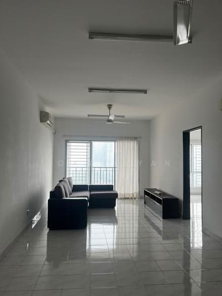 Pangsapuri untuk Disewa di Residensi Hijauan Lumayan - Joanne Yan - Living Room - PropertyGuru.com.my