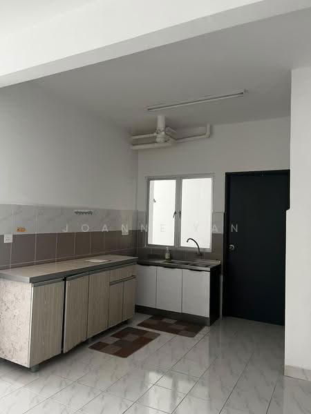 Pangsapuri untuk Disewa di Residensi Hijauan Lumayan - Joanne Yan - Kitchen - PropertyGuru.com.my