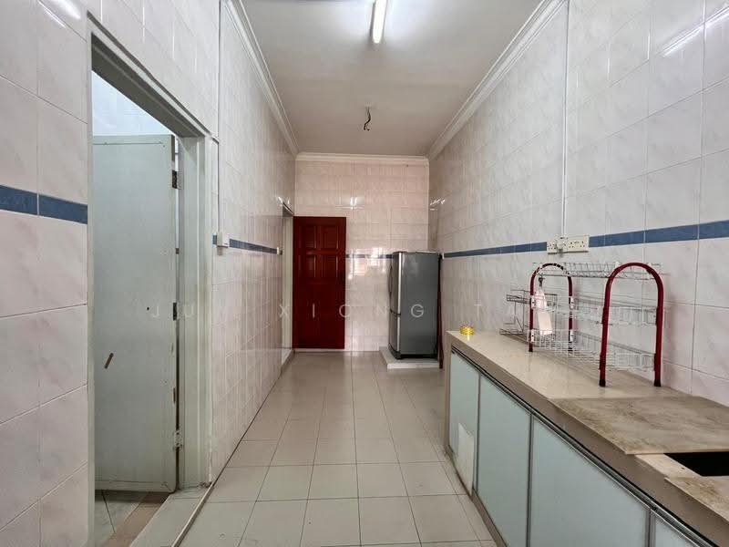 Rumah Teres 2-Tingkat untuk Dijual di Taman Seri Orkid (Skudai) - Jun Xiong Tan - Kitchen - PropertyGuru.com.my