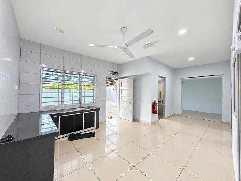 Semi-Detached House for Sale in Teluk Intan (Perak) - Kelvin Foo - Kitchen - PropertyGuru.com.my