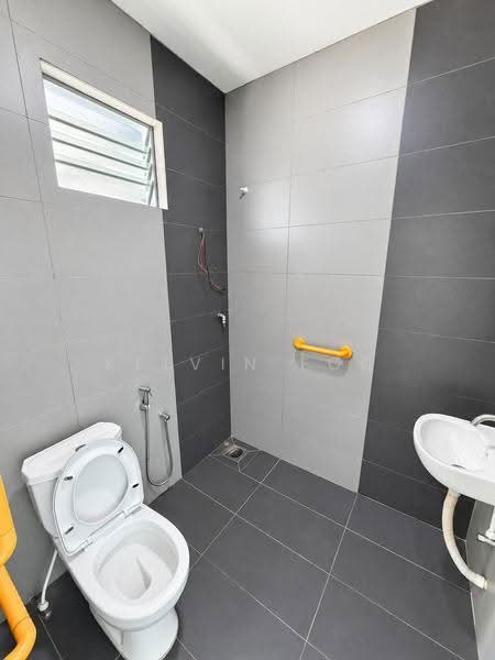Semi-Detached House for Sale in Teluk Intan (Perak) - Kelvin Foo - Bathroom - PropertyGuru.com.my