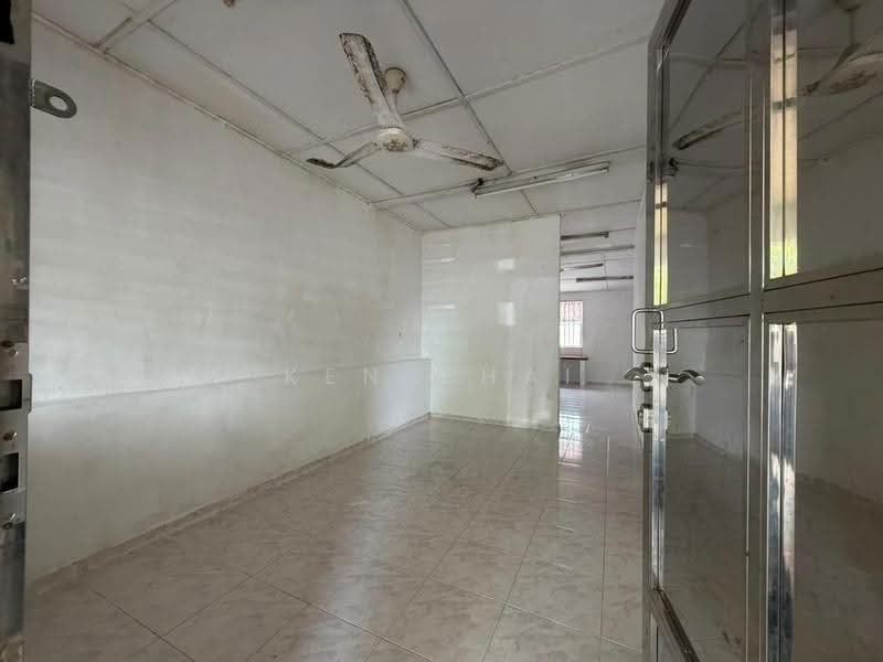 1-storey Terraced House for Sale in Taman Sri Lalang (Kota Tinggi) - Ken Chai - Interior - PropertyGuru.com.my