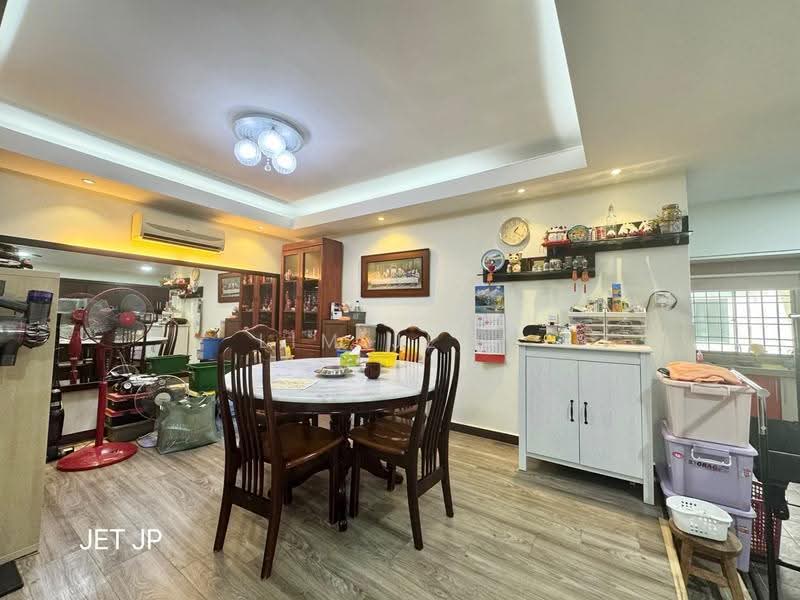 2-storey Terraced House for Sale in Bandar Bukit Tinggi 2 (Klang) - Lim Jeon - Dining Room - PropertyGuru.com.my