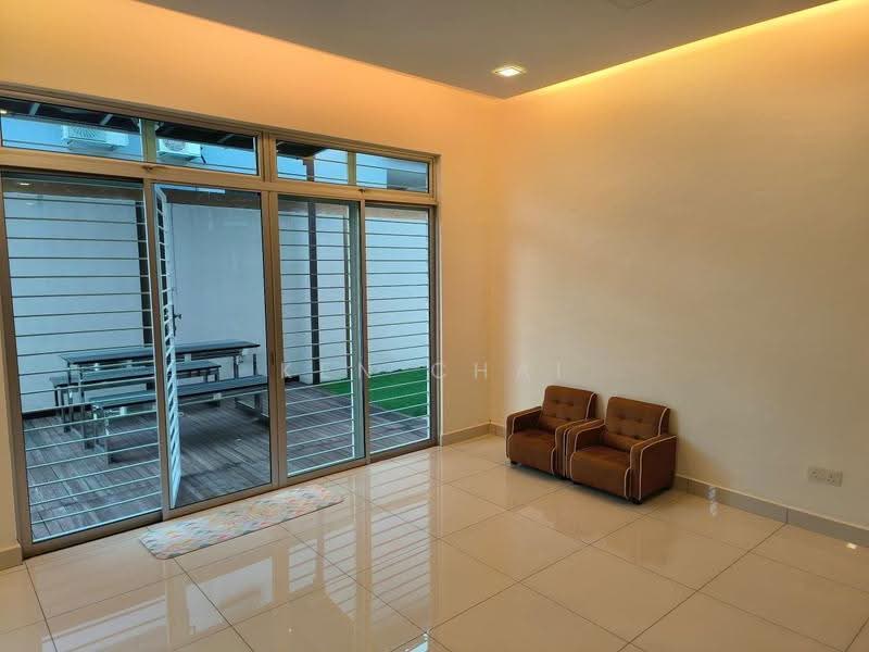 Rumah Berkembar untuk Dijual di Taman Nusa Bestari (Iskandar Puteri (Nusajaya)) - Ken Chai - Living Room - PropertyGuru.com.my