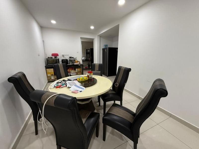 Rumah Teres 2.5-Tingkat untuk Dijual di Bandar Botanic (Klang) - Lim Jeon - Dining Room - PropertyGuru.com.my