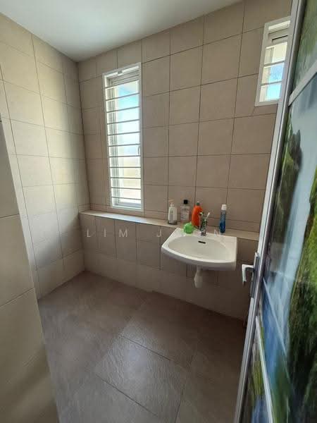 Rumah Teres 2.5-Tingkat untuk Dijual di Bandar Botanic (Klang) - Lim Jeon - Bathroom - PropertyGuru.com.my