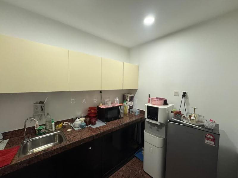 Office for Rent in Johor Bahru (Johor) - Caryn Ter - Kitchen - PropertyGuru.com.my