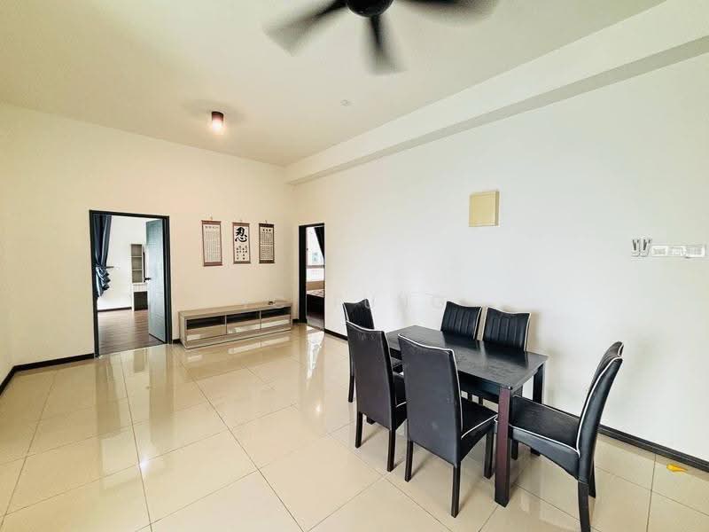 Kediaman Servis untuk Disewa di D'carlton (Residensi Seri Mega) - YC Fung - Living Room - PropertyGuru.com.my