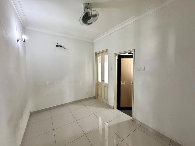 2-storey Terraced House for Sale in Alam Sari (Bangi) - Fikri Yasmin - PropertyGuru.com.my