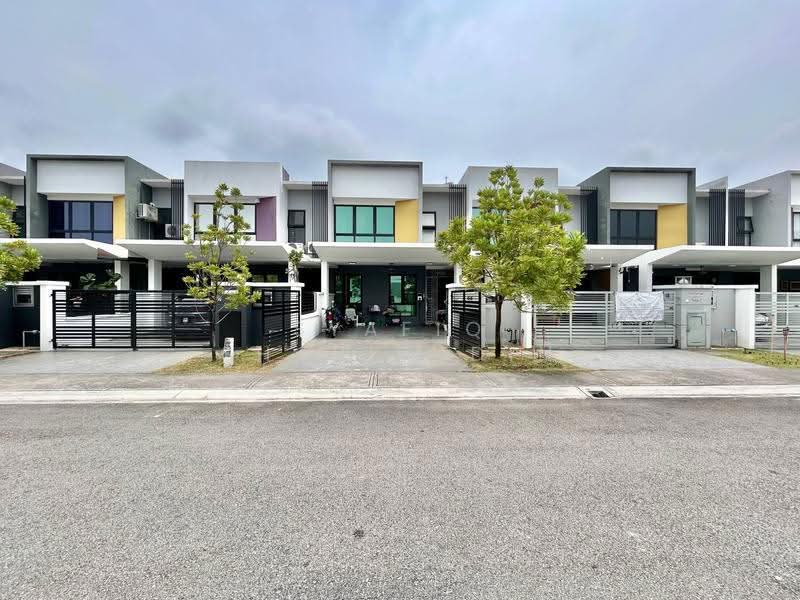 Rumah Teres untuk Dijual di Shah Alam (Selangor) - Syafiq Sharifudin - Exterior - PropertyGuru.com.my