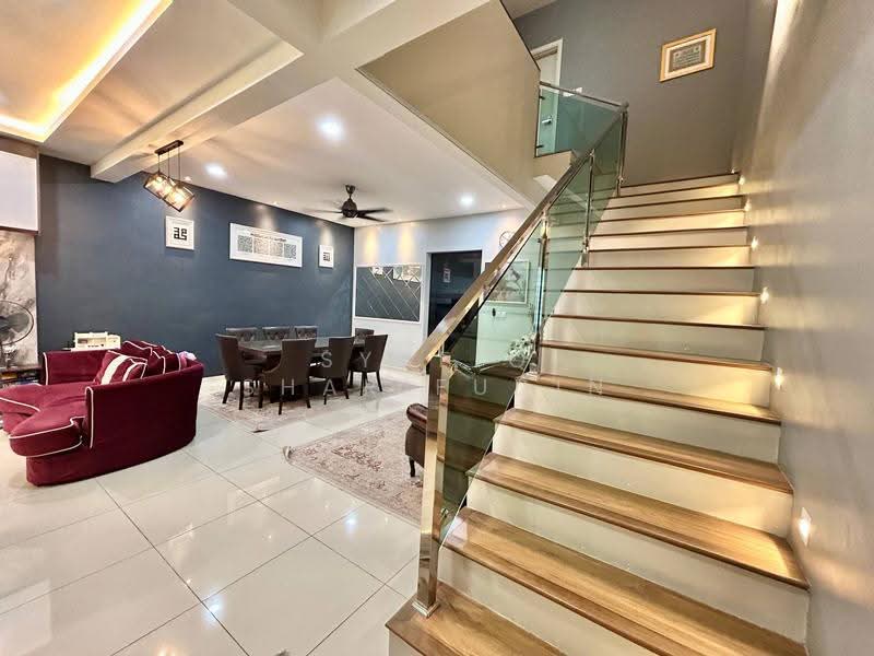 Rumah Teres untuk Dijual di Shah Alam (Selangor) - Syafiq Sharifudin - Living Room - PropertyGuru.com.my