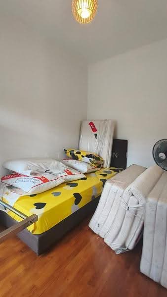 2.5-storey Terraced House for Sale in Taman Sutera Utama (Skudai) - Catherine Ong - Bedroom - PropertyGuru.com.my