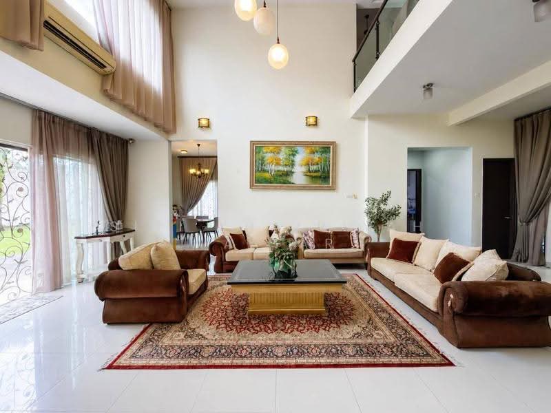 Bungalow House for Sale in Kayangan Heights (Shah Alam) - SITI KHAIRIYAH JAAFAR - Living Room - PropertyGuru.com.my